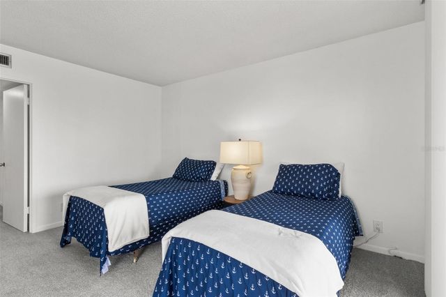 7400 SUN ISLAND DRIVE S 412, South Pasadena, FL 33707