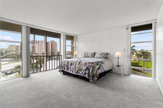 7400 SUN ISLAND DRIVE S 412, South Pasadena, FL 33707