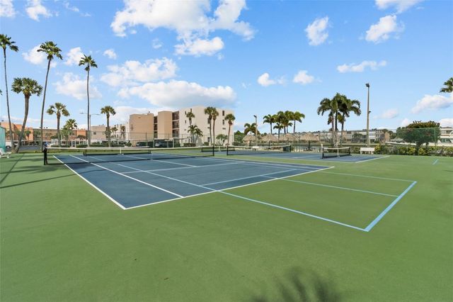 7400 SUN ISLAND DRIVE S 412, South Pasadena, FL 33707