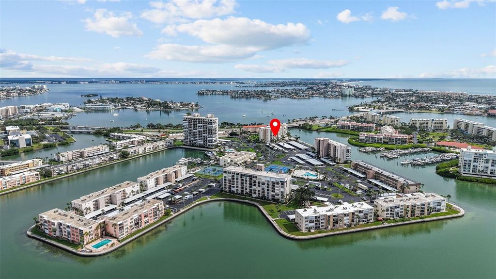 7400 SUN ISLAND DRIVE S 412, South Pasadena, FL 33707