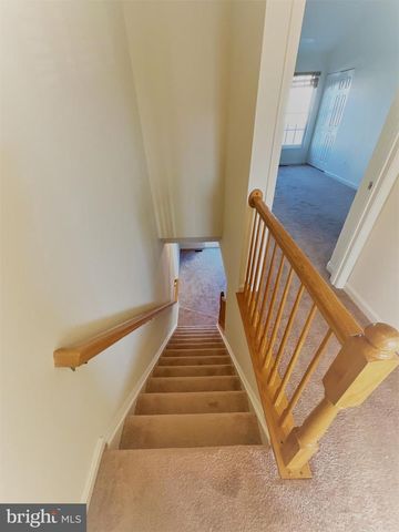 42793 PILGRIM SQ, Chantilly, VA 20152