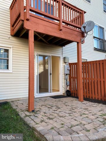 42793 PILGRIM SQ, Chantilly, VA 20152