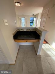 42793 PILGRIM SQ, Chantilly, VA 20152