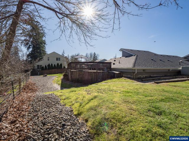 600 S Wynooski St, Newberg, OR 97132