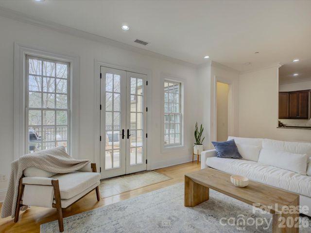 3278 Park Road, Charlotte, NC 28209