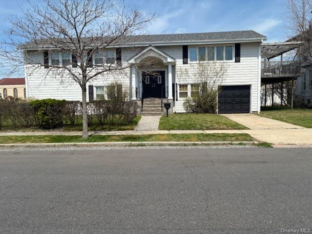 101 E Olive Street, Long Beach, NY 11561