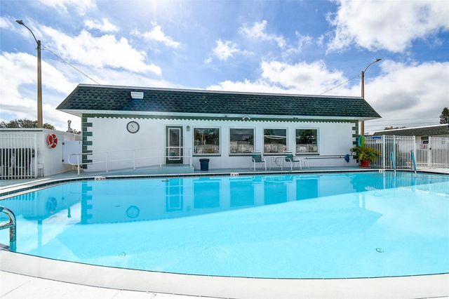 7729 39TH TERRACE N, St Petersburg, FL 33709