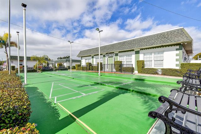 7729 39TH TERRACE N, St Petersburg, FL 33709