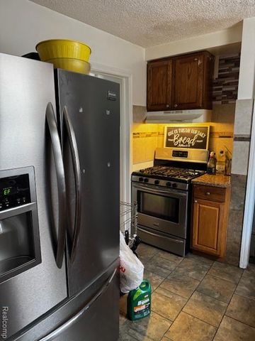 15018 Tacoma Street, Detroit, MI 48205