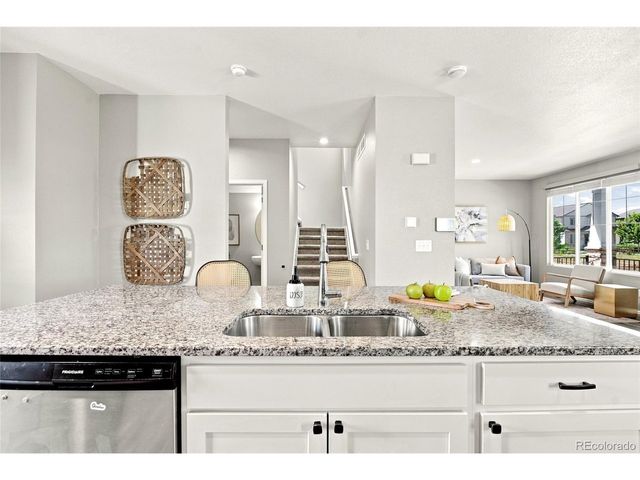 6682 Longpark Dr, Parker, CO 80138