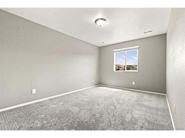 6682 Longpark Dr, Parker, CO 80138