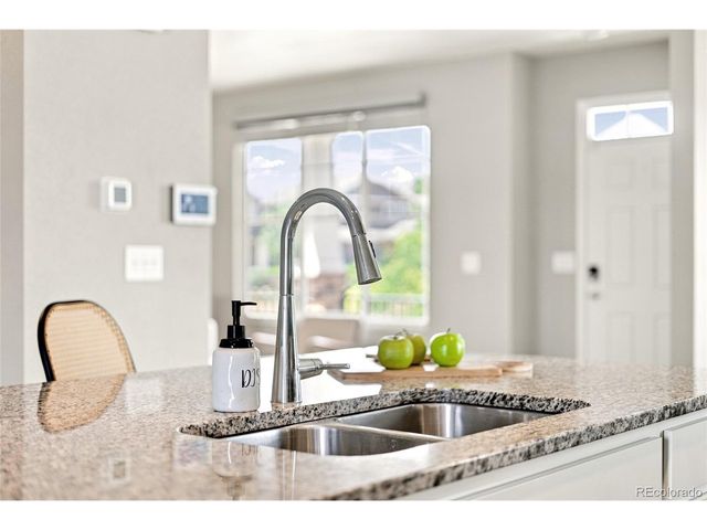 6682 Longpark Dr, Parker, CO 80138