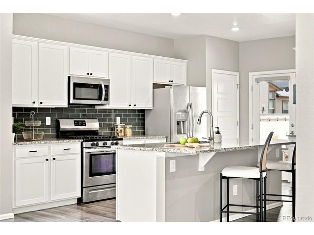 6682 Longpark Dr, Parker, CO 80138
