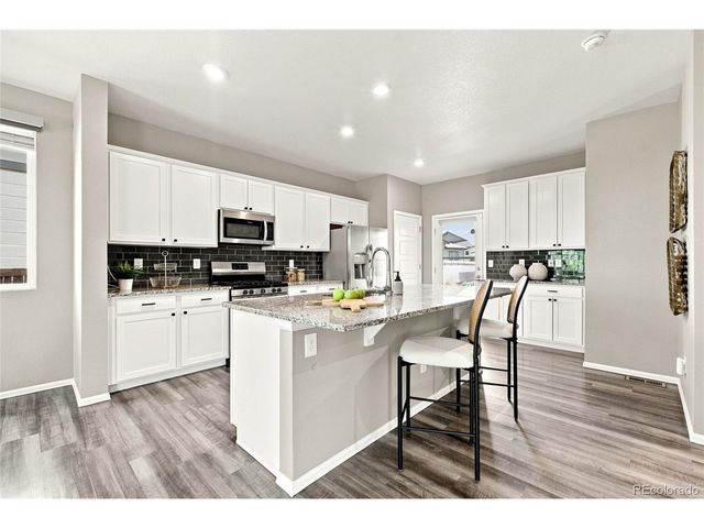 6682 Longpark Dr, Parker, CO 80138