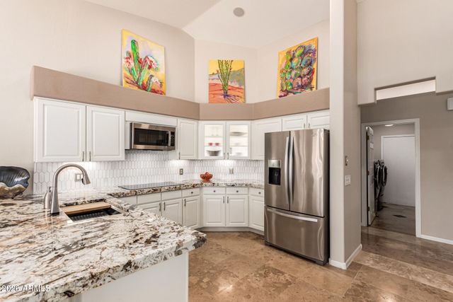 2045 E CATHEDRAL ROCK Drive, Phoenix, AZ 85048