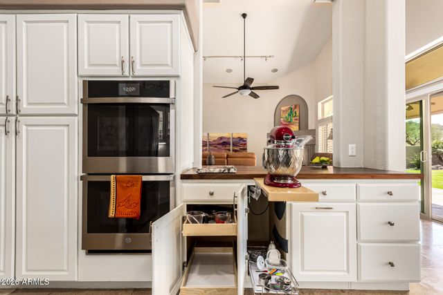 2045 E CATHEDRAL ROCK Drive, Phoenix, AZ 85048