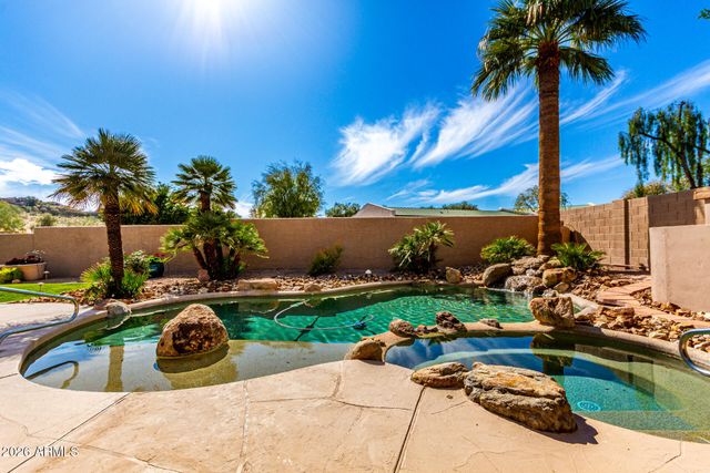 2045 E CATHEDRAL ROCK Drive, Phoenix, AZ 85048