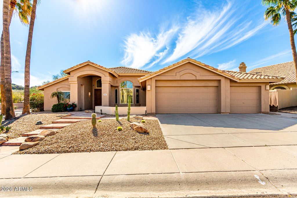 2045 E CATHEDRAL ROCK Drive, Phoenix, AZ 85048