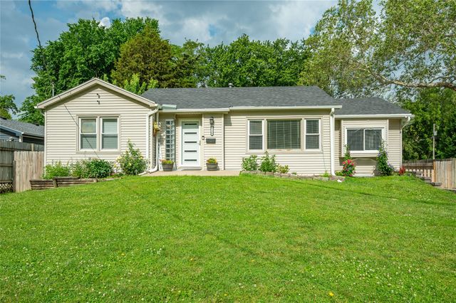 6110 SW 12th Street, Des Moines, IA 50315