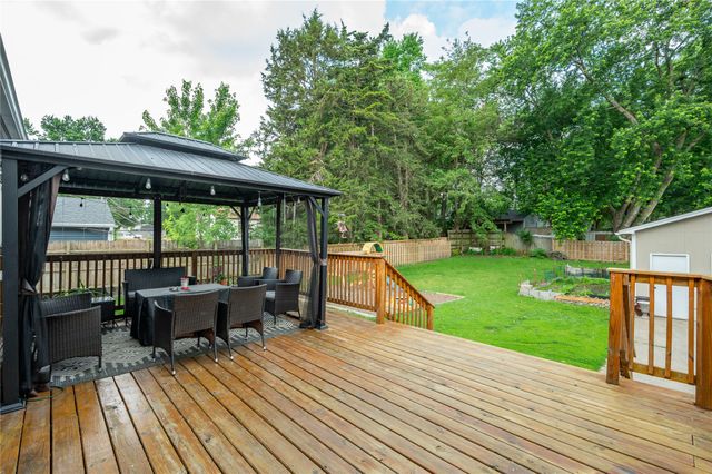 6110 SW 12th Street, Des Moines, IA 50315
