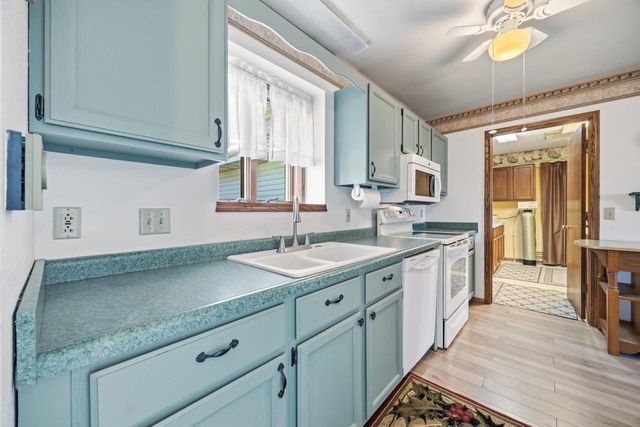 410 Lawn Street, Cambridge, WI 53523