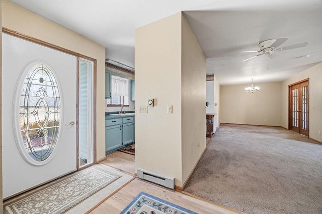 410 Lawn Street, Cambridge, WI 53523