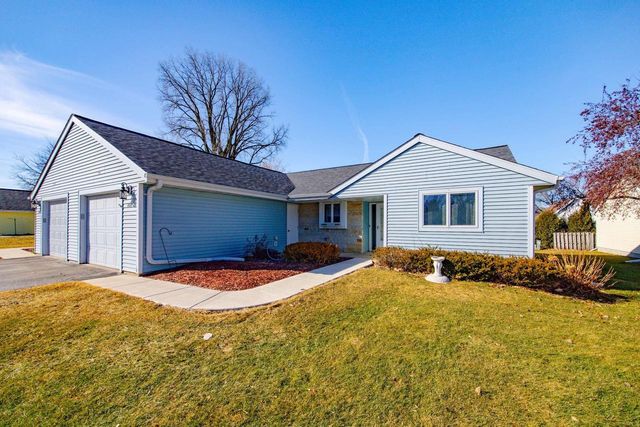 410 Lawn Street, Cambridge, WI 53523