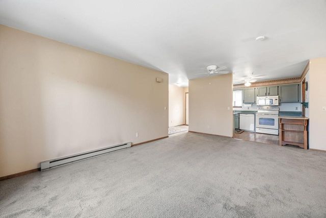 410 Lawn Street, Cambridge, WI 53523