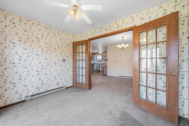 410 Lawn Street, Cambridge, WI 53523