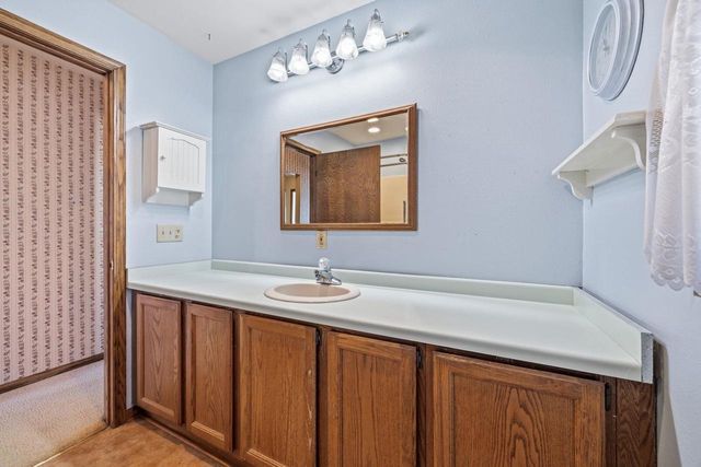 410 Lawn Street, Cambridge, WI 53523