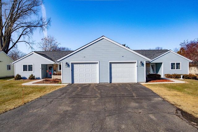 410 Lawn Street, Cambridge, WI 53523