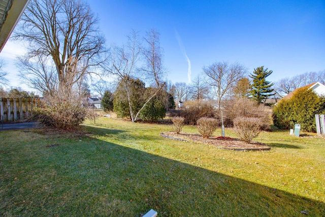 410 Lawn Street, Cambridge, WI 53523