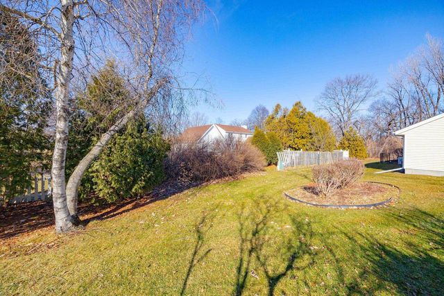 410 Lawn Street, Cambridge, WI 53523