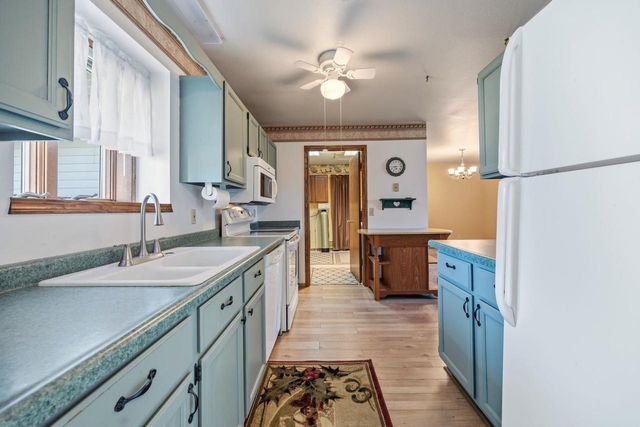 410 Lawn Street, Cambridge, WI 53523