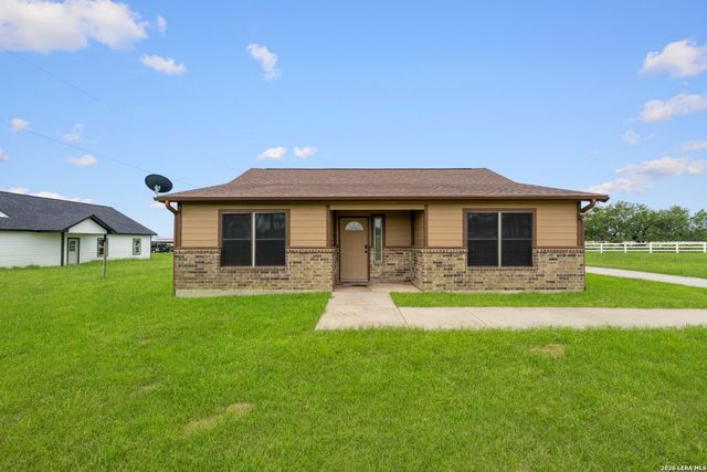 16371 Borregas Rd, Elmendorf, TX 78112