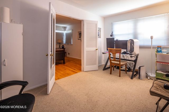 25 Mccue Road, Morganville, NJ 07751