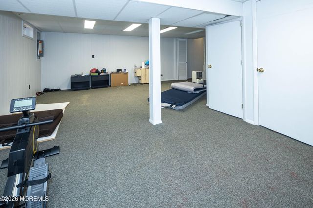 25 Mccue Road, Morganville, NJ 07751