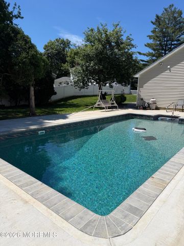 25 Mccue Road, Morganville, NJ 07751