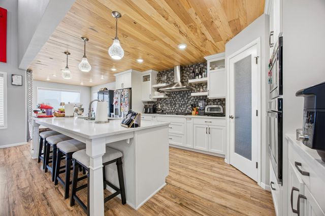 3665 Valley View Drive S, Fargo, ND 58104