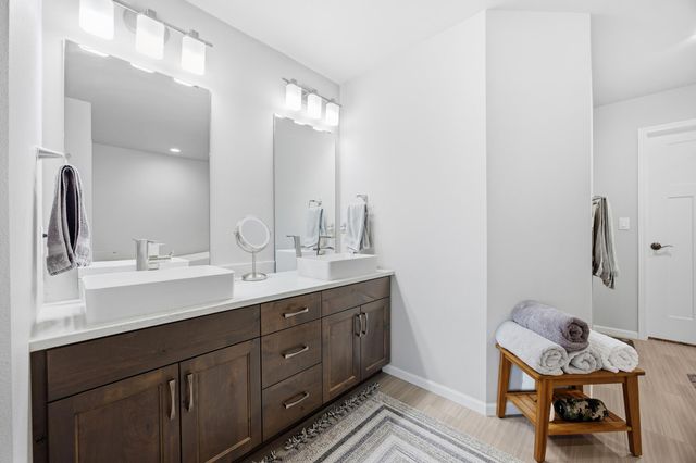 3665 Valley View Drive S, Fargo, ND 58104