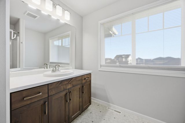 3665 Valley View Drive S, Fargo, ND 58104