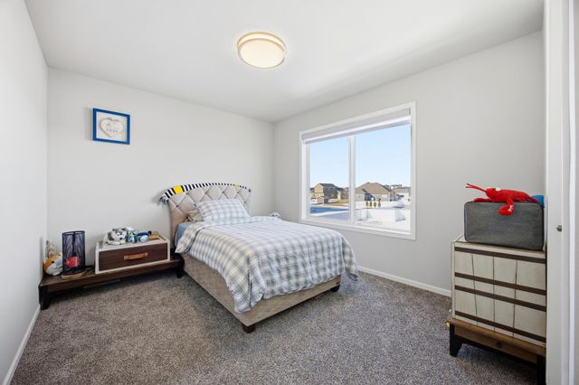 3665 Valley View Drive S, Fargo, ND 58104