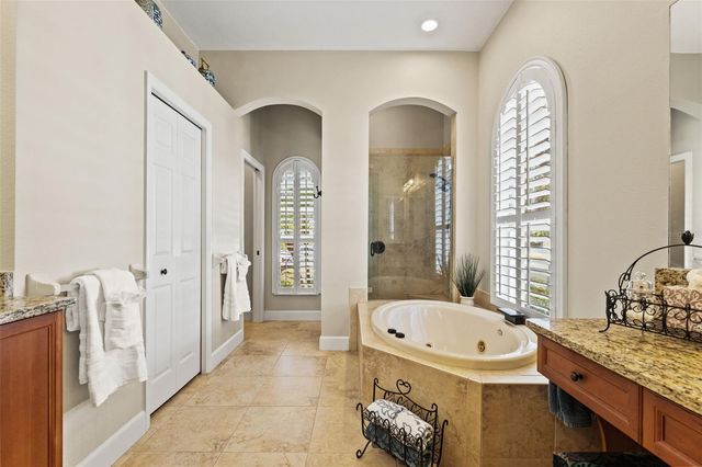 19820 STRATHMORE PLACE, Land O Lakes, FL 34638