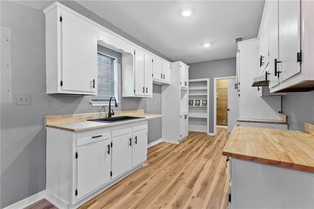 212 Mignionette Avenue, Saraland, AL 36571