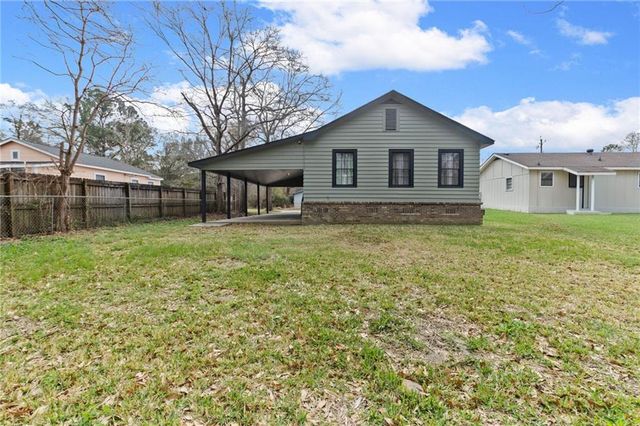 212 Mignionette Avenue, Saraland, AL 36571