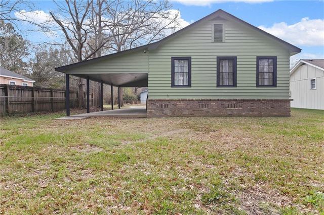 212 Mignionette Avenue, Saraland, AL 36571