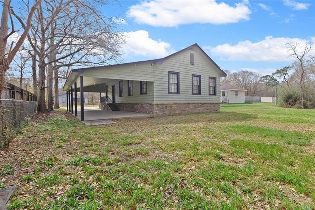 212 Mignionette Avenue, Saraland, AL 36571