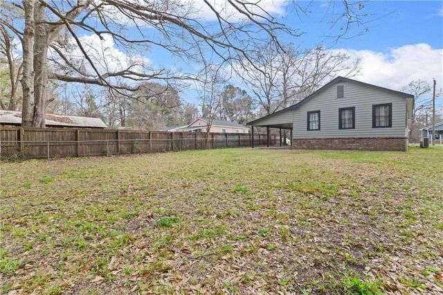 212 Mignionette Avenue, Saraland, AL 36571