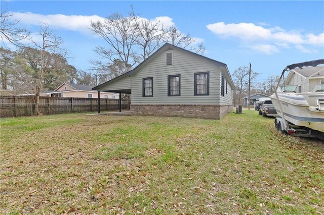 212 Mignionette Avenue, Saraland, AL 36571