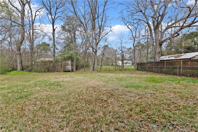 212 Mignionette Avenue, Saraland, AL 36571